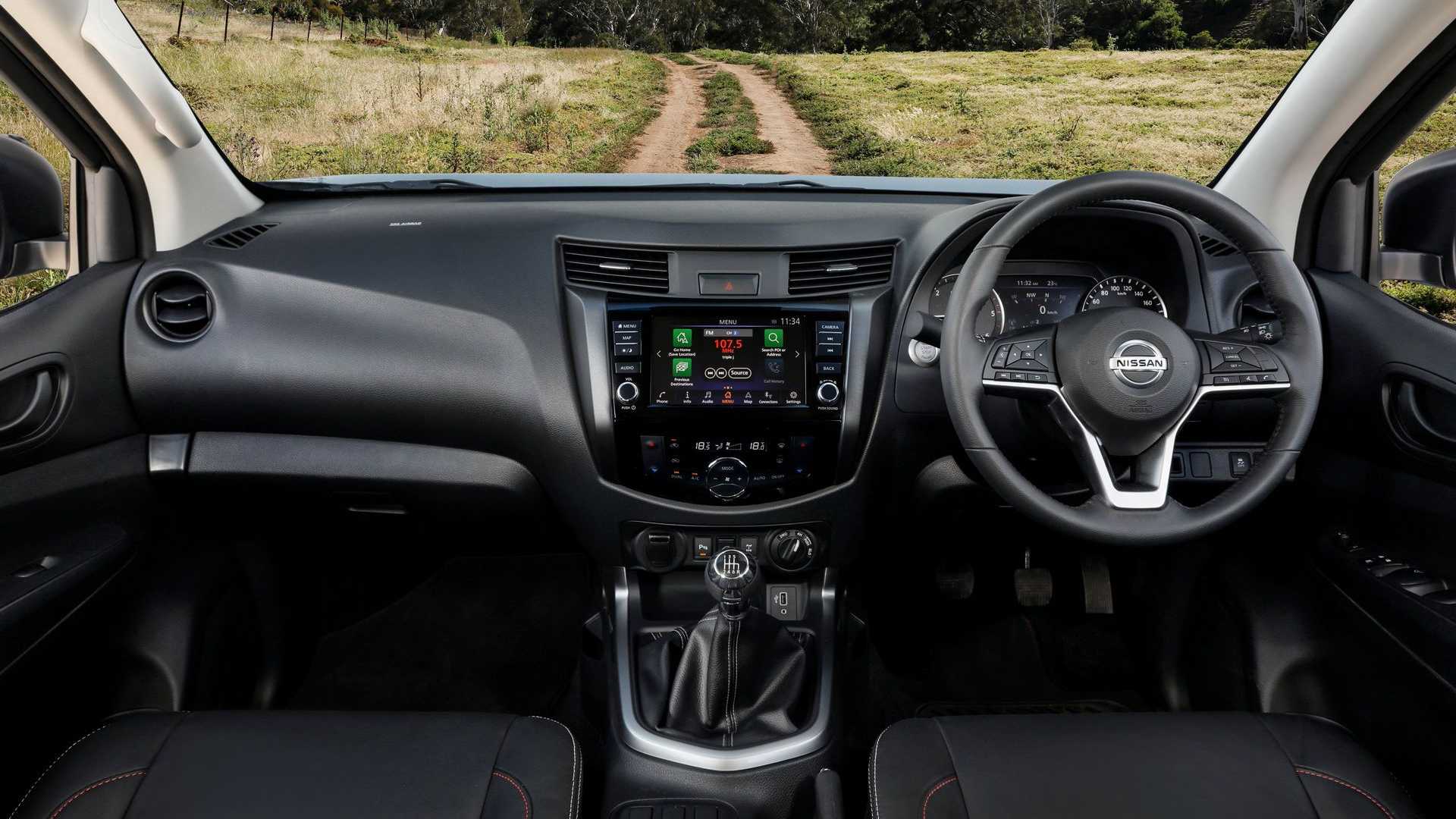 Nissan Frontier 2021 Painel