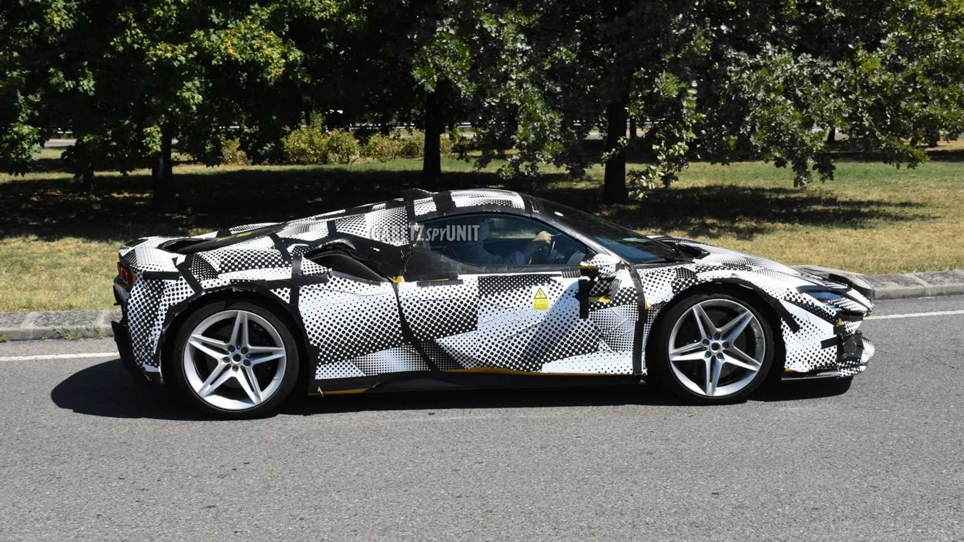 Ferrari Sf90 Stradale Spider Spy Photo (1)