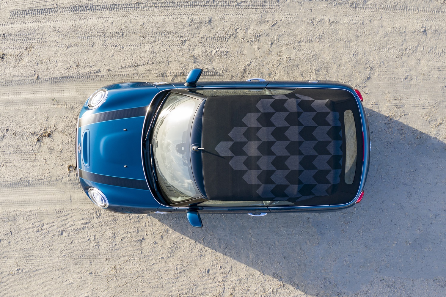 Mini Cooper Cabrio Sidewalk (6)