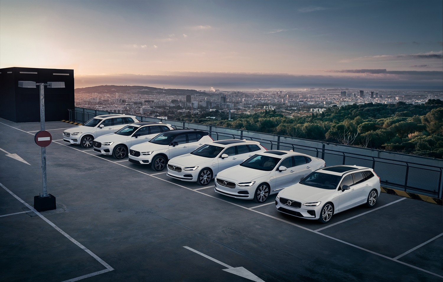 Elétricos e híbridos Volvo terão nome Recharge (2)