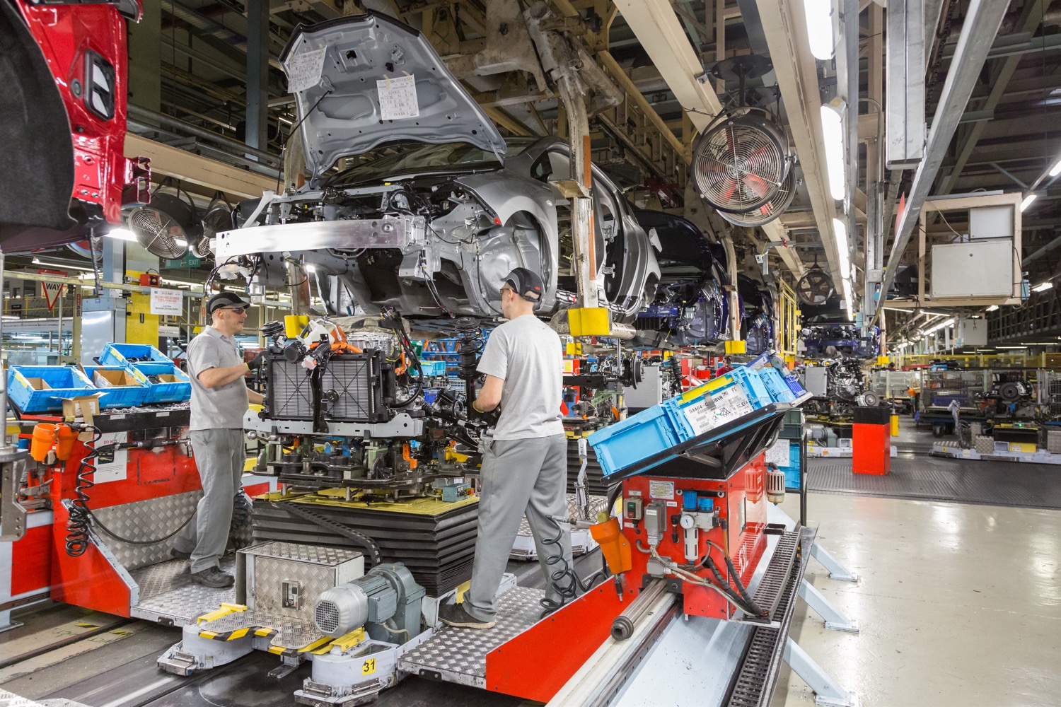Nissan Leaf Electric Car Assembly At Sunderland U K Plant 100554589 H