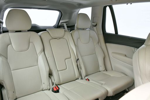 Volvo Xc90 03