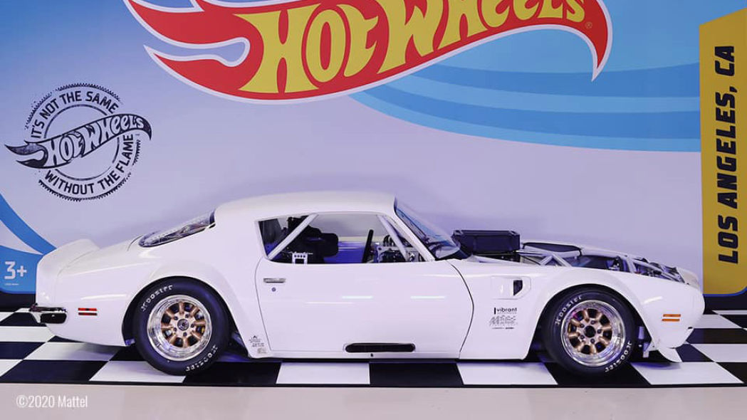 Hot Wheeles Legends Tour Firebird 01