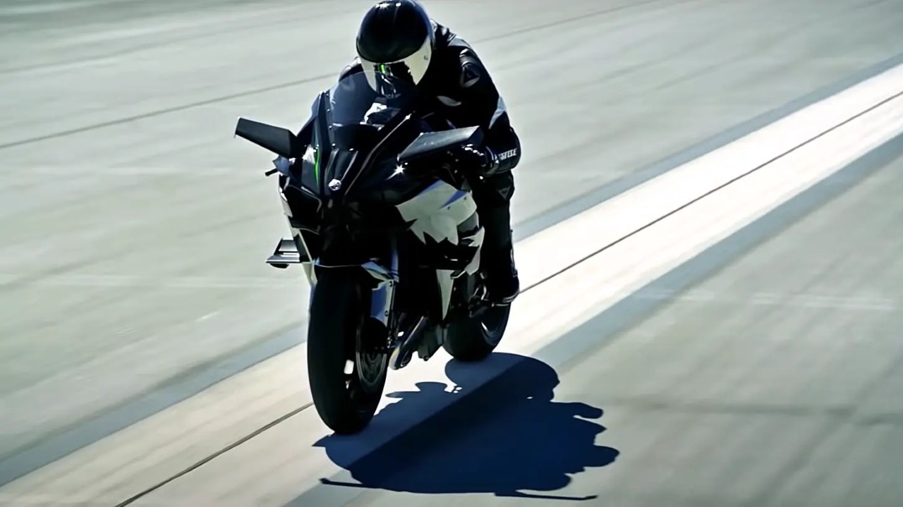 Thumbnail 1. Kawasaki H2 Hybrid