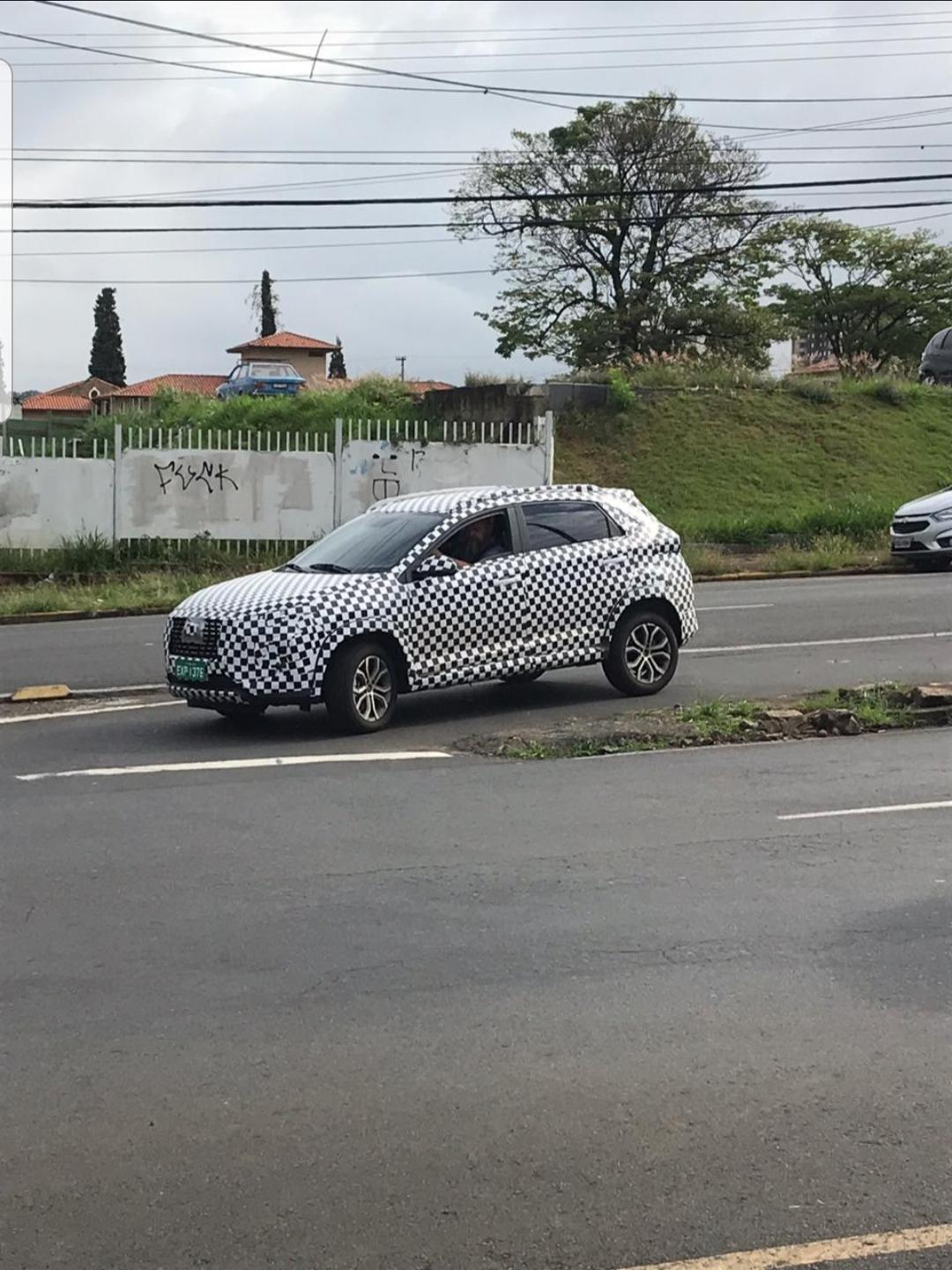 Flagra Novo Chery Tiggo 2 (1)