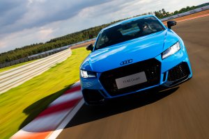 Audi Ttrs (6) Min