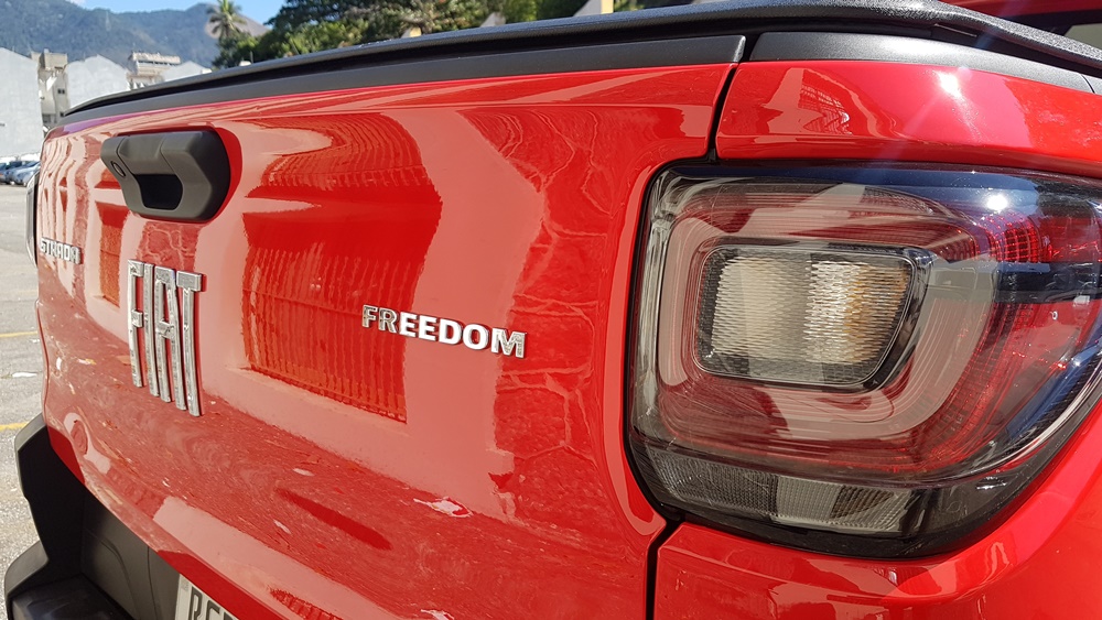 Fiat Strada Freedom Cabine Plus 1 (15)
