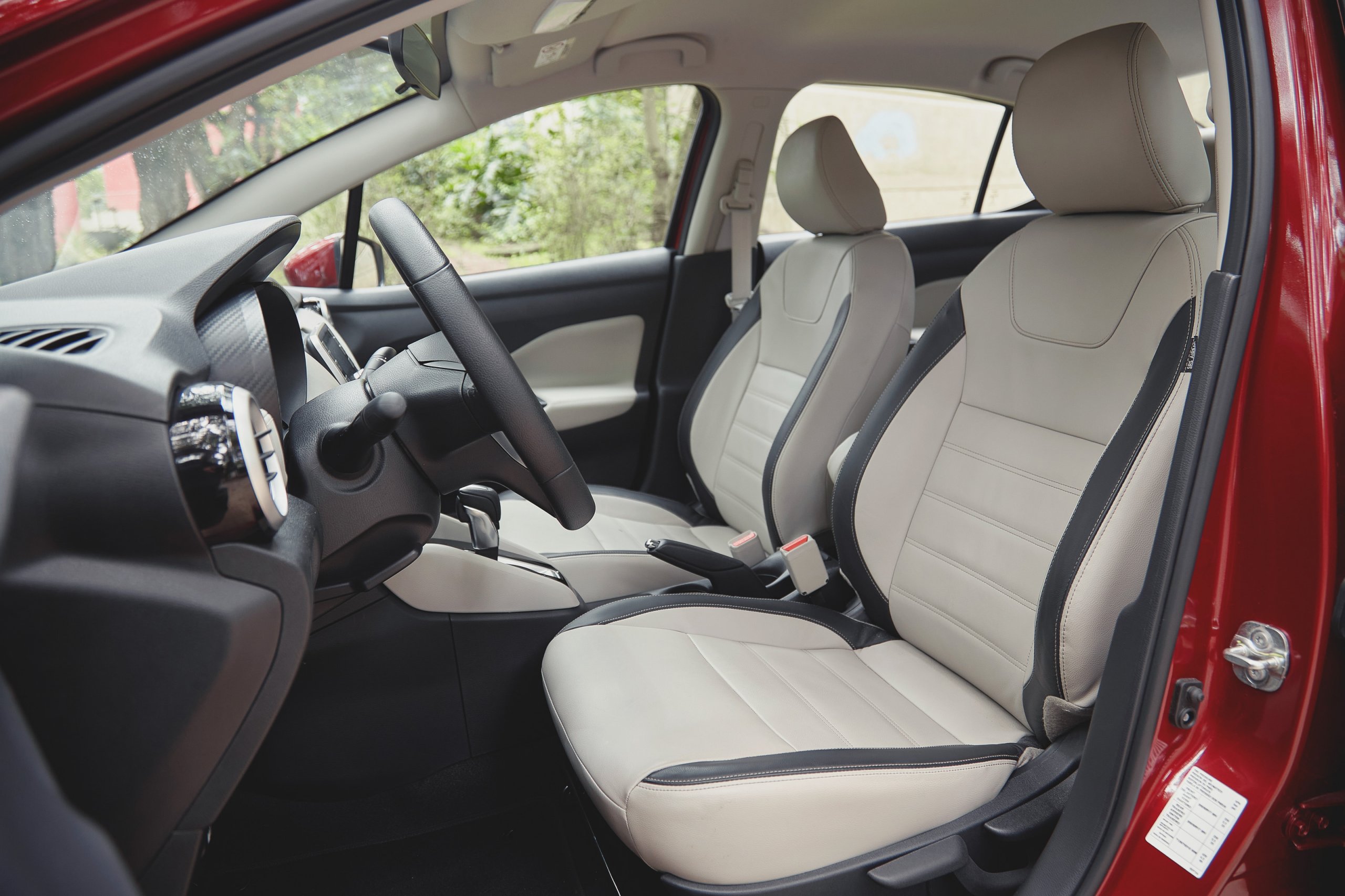 Aro Nissan Versa 34