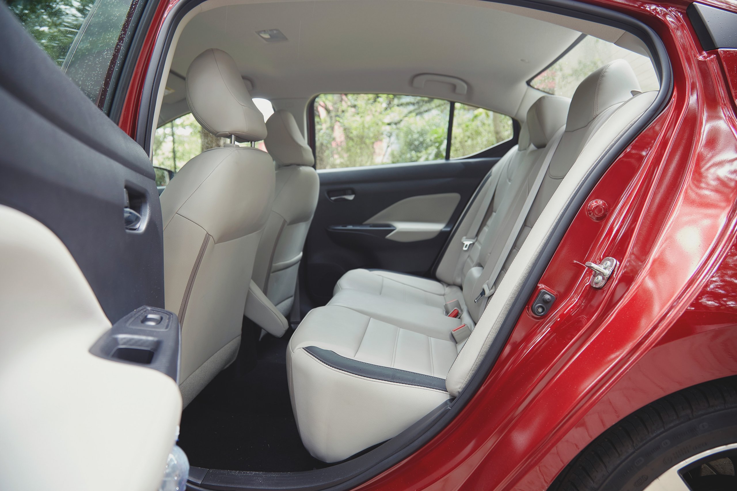 Aro Nissan Versa 17