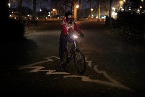 Roupa natalina para ciclistas da Ford
