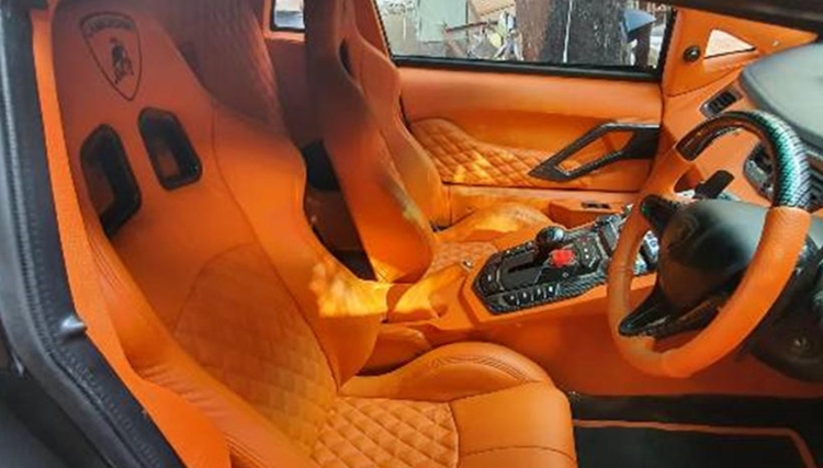 Lamborcivic3