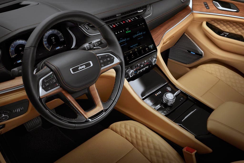 Jeep Grand Cherokee quinta geração 2021