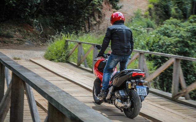 50 Thumbnail 11. Honda Adv 150