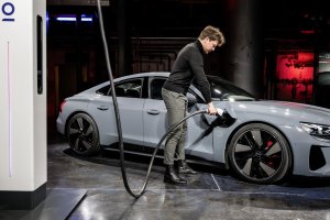 Thumbnail 2022 Audi E Tron Gt 59