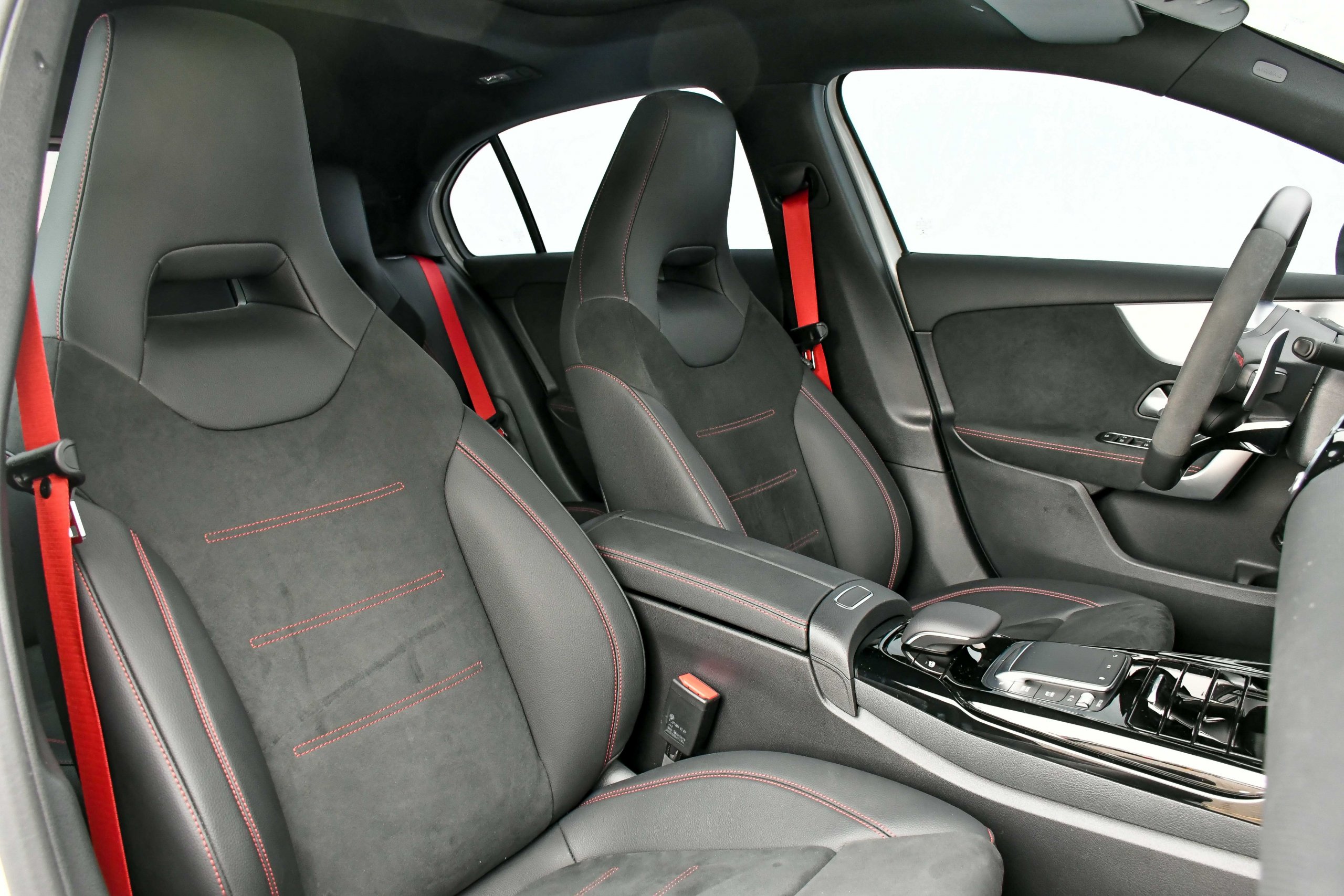 M.benz Amg 45 S 4651