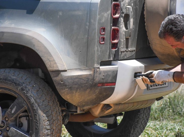 Land Rover Defender x Jeep Wrangler Rubicon