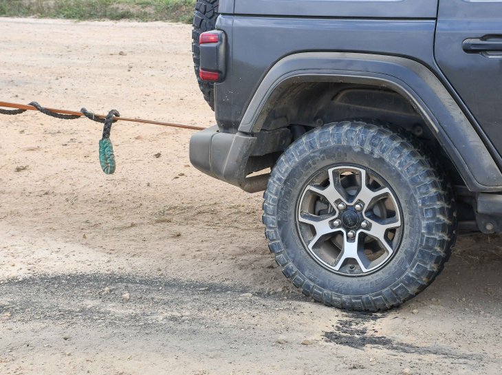 Land Rover Defender x Jeep Wrangler Rubicon
