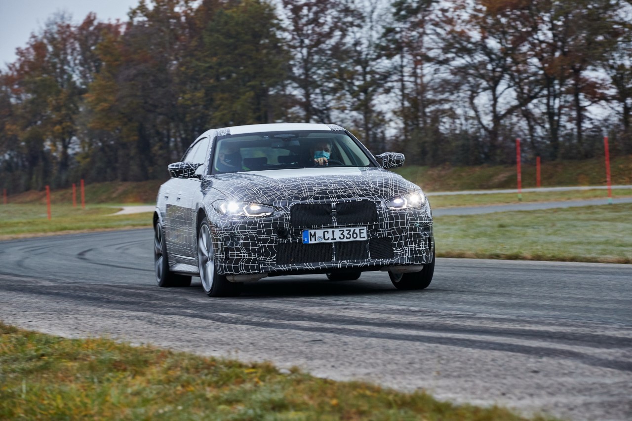 Thumbnail 2022 Bmw I4 16