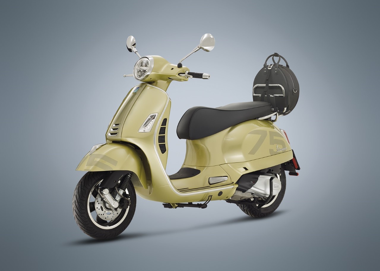 Thumbnail 5. Vespa 75 Gts