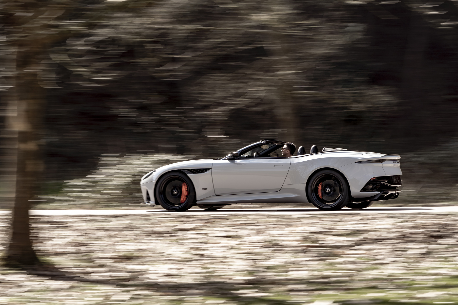 Aston Martin DBS Superleggera