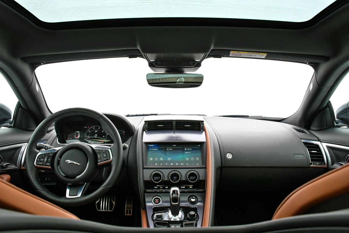 Jaguar F Type (20)