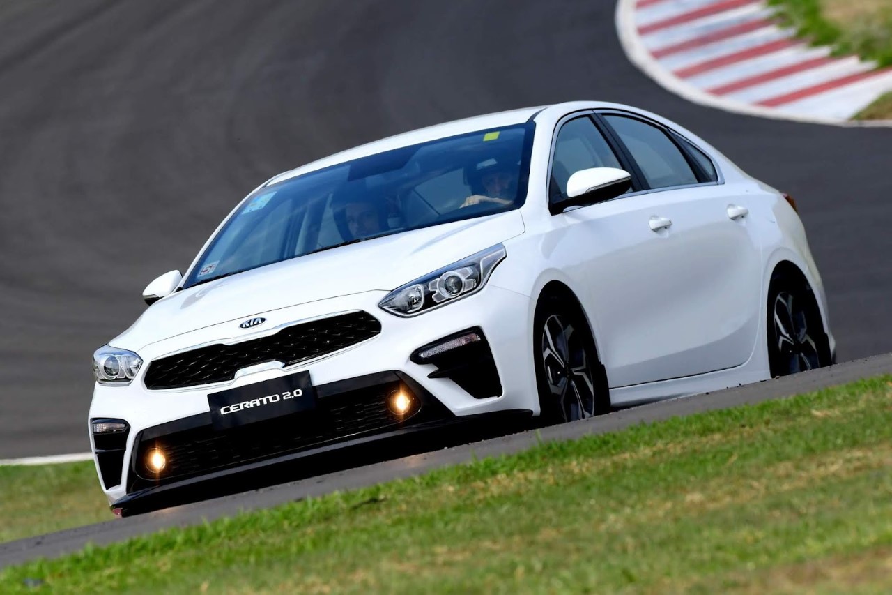 Thumbnail Novo Kia Cerato 2020 (42)