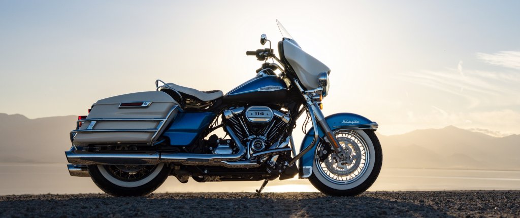 1. Harley Davidson Electra Glide Revival Foto Principal