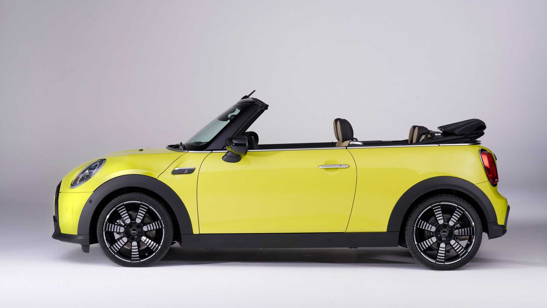 Mini Cooper S Cabrio 2021 (1)