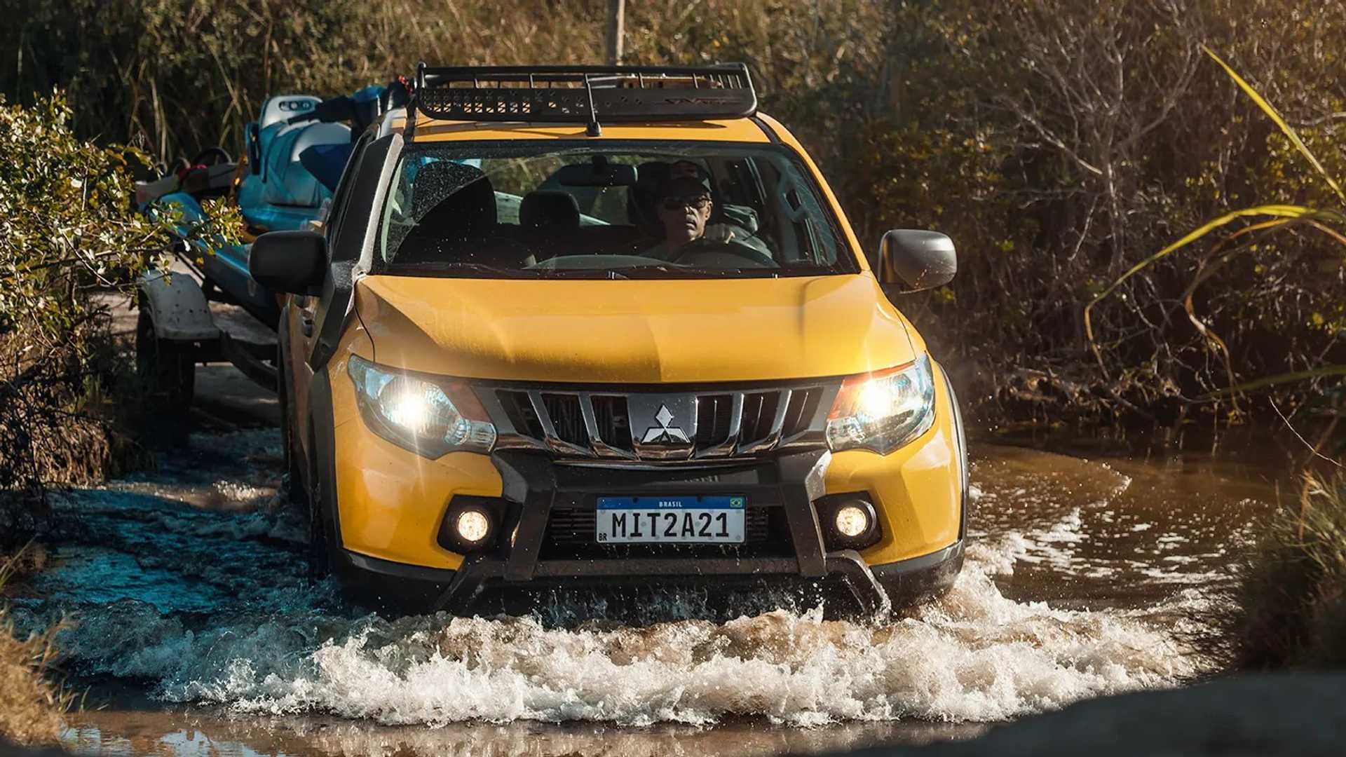 Mitsubishi L200 Triton Savana 2022 (3)