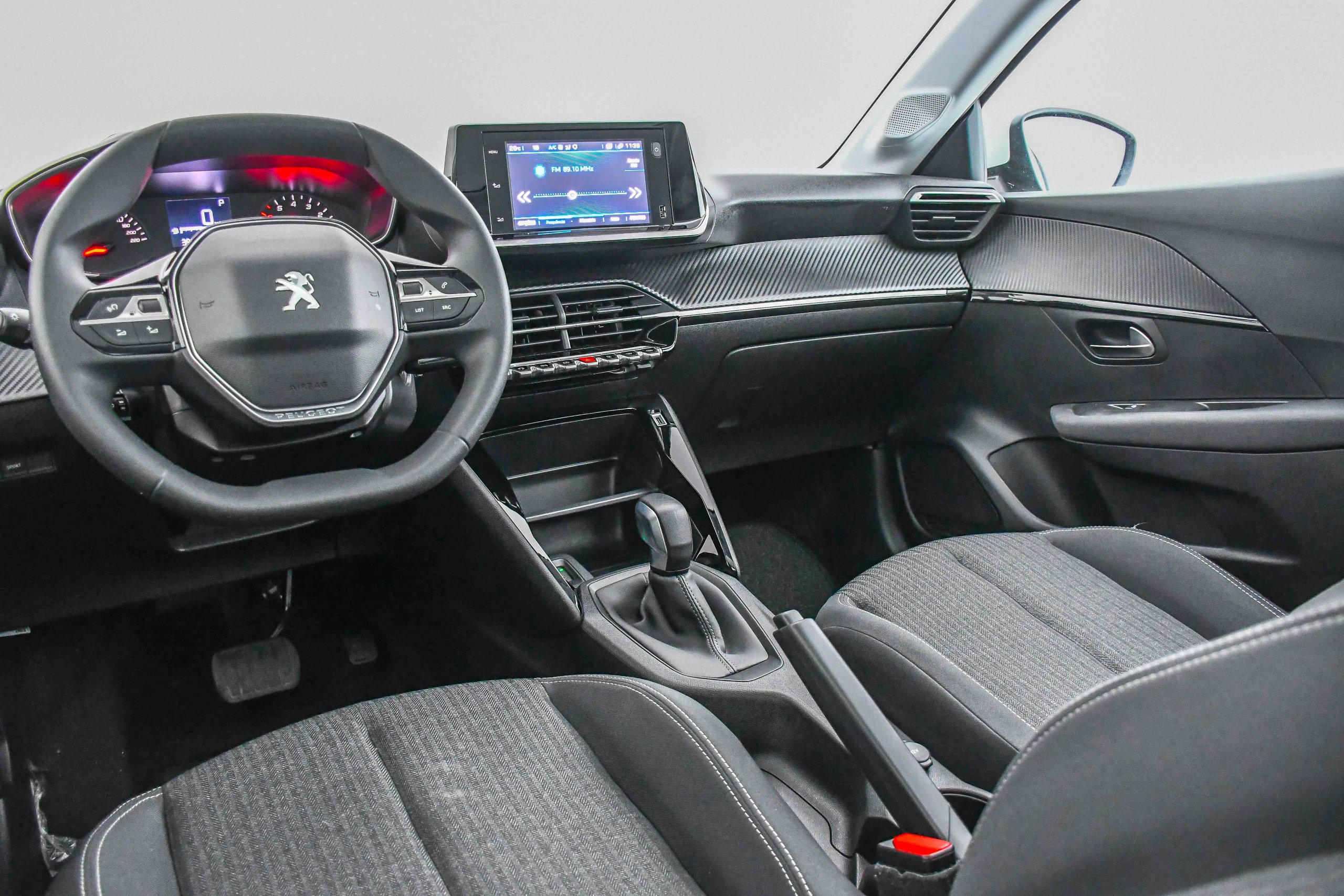 Peugeot 208 Active Pack 8848