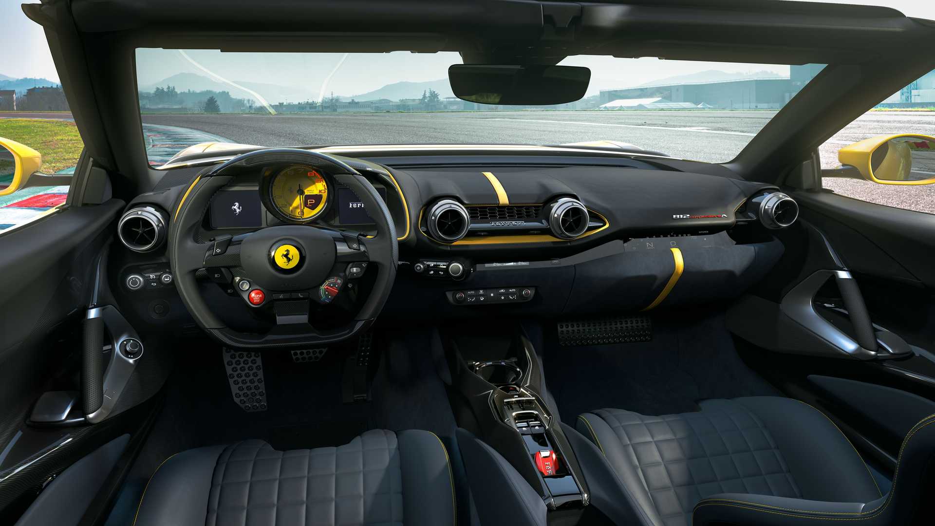 Ferrari 812 Competizione A (3)