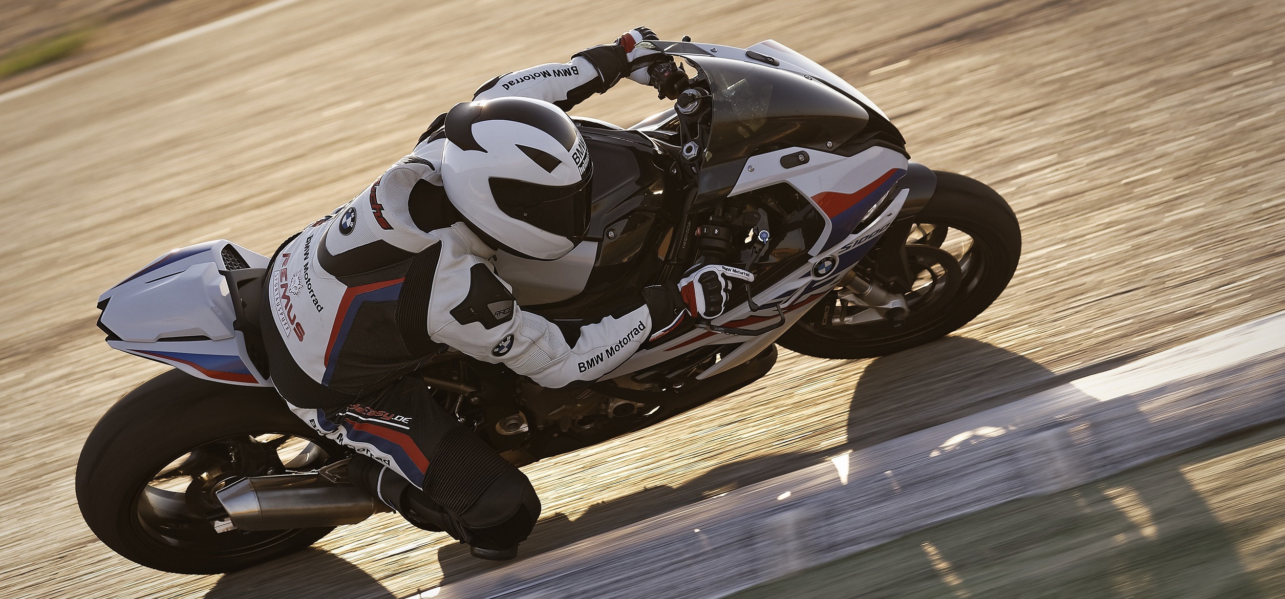 P90327343 Highres The New Bmw S 1000 R