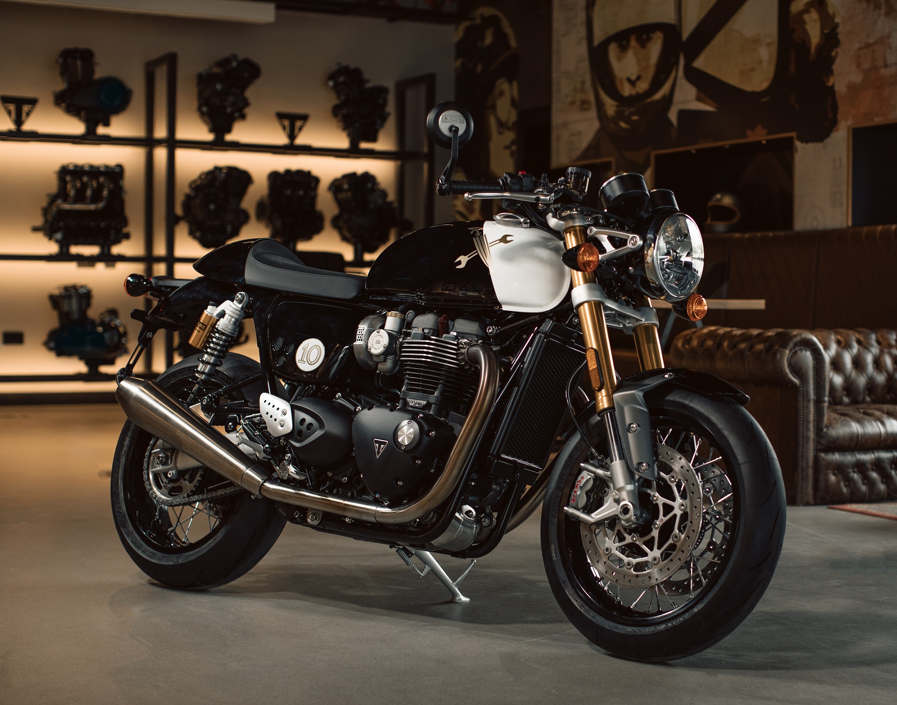 Dgrxtriumph Thruxtonrs