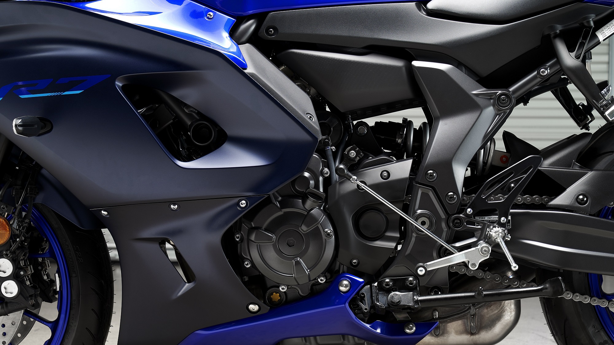 2022 R7 Detail Image