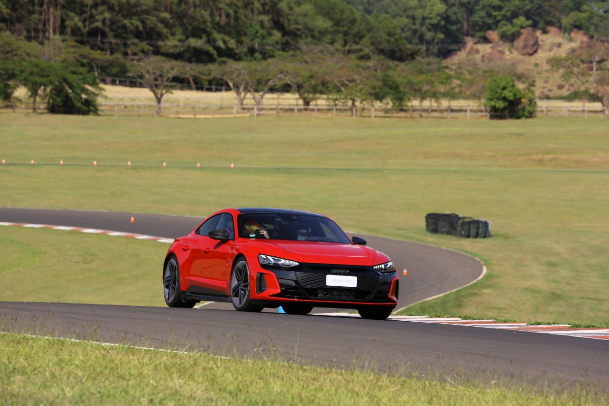 Audi Rs E Tron Gt 18