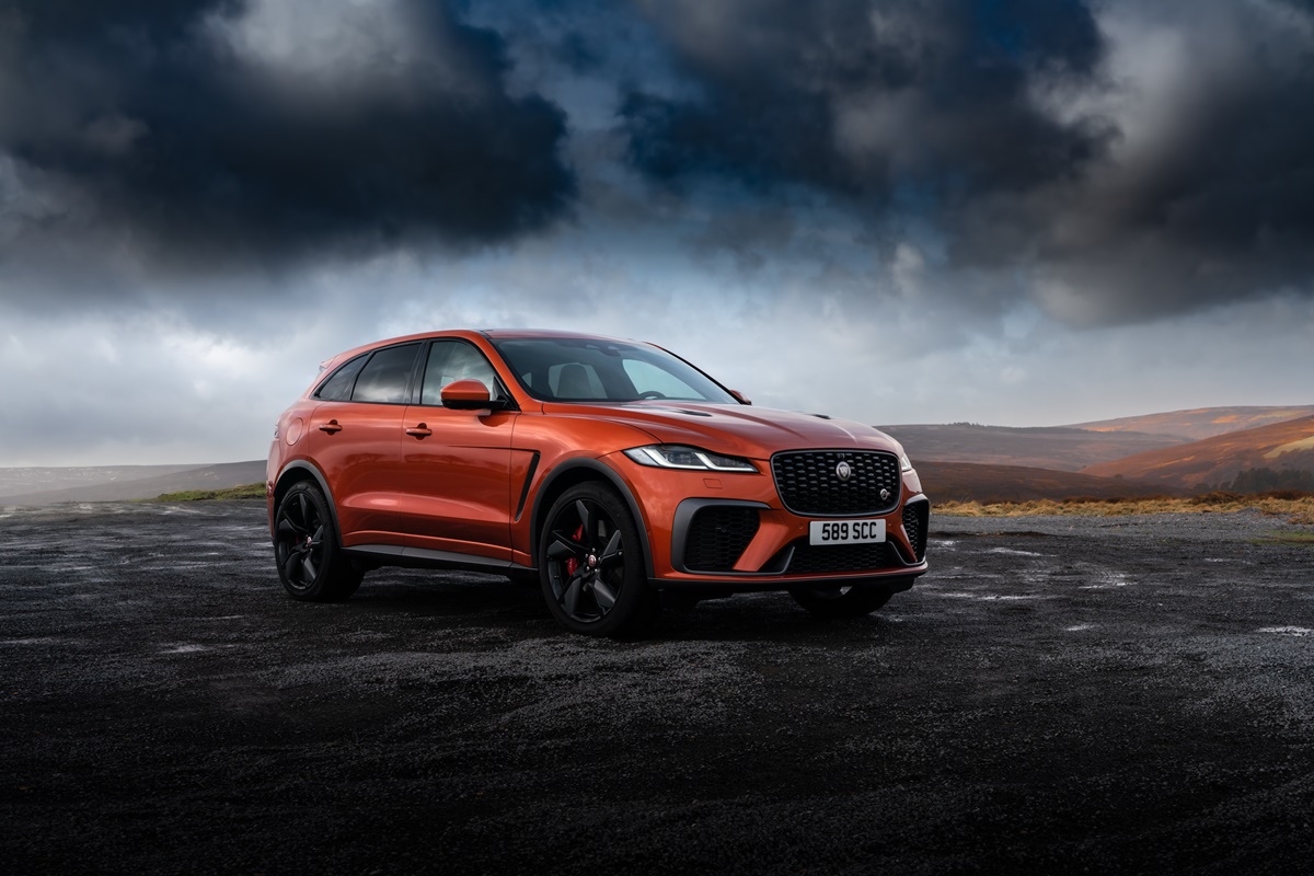 Jaguar F Pace Svr Atacama Orange Lateral 3