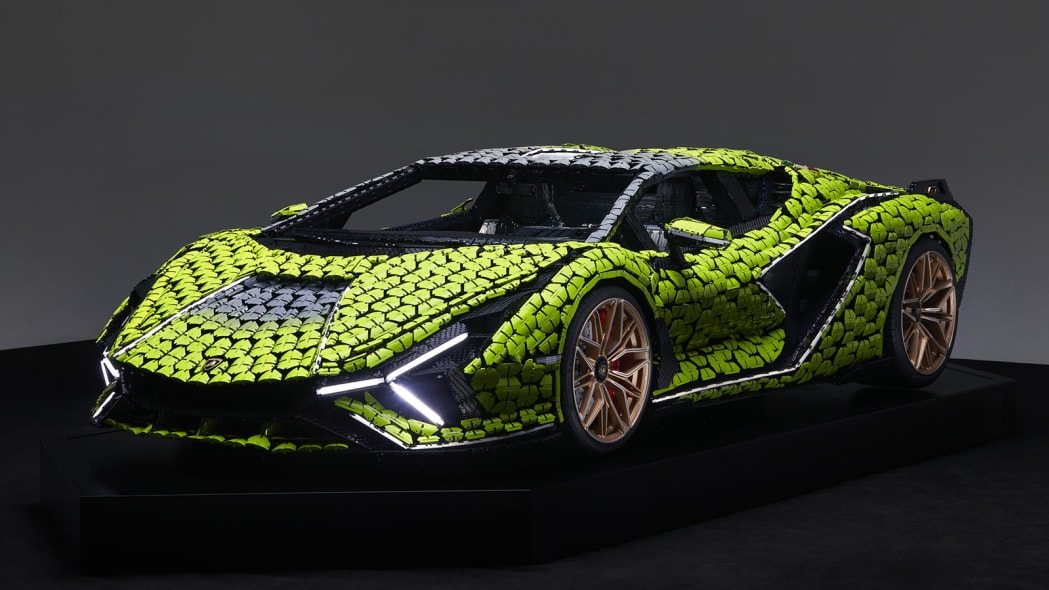 Life Size Lego Technic Lamborghini Sian Fkp 37 17
