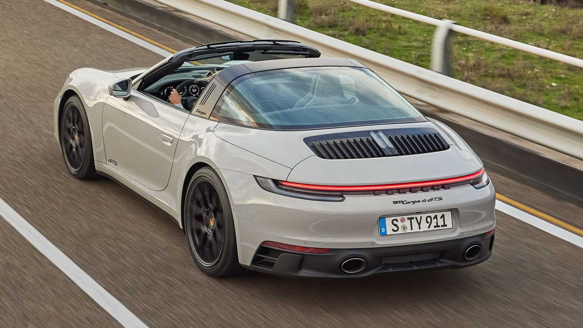 2022 Porsche 911 Targa 4 Gts Front 3 4