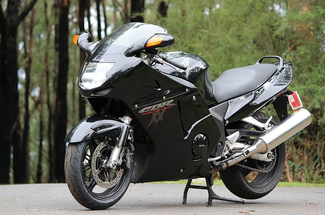 Honda Cbr 1.100 Xx Super Blackbird