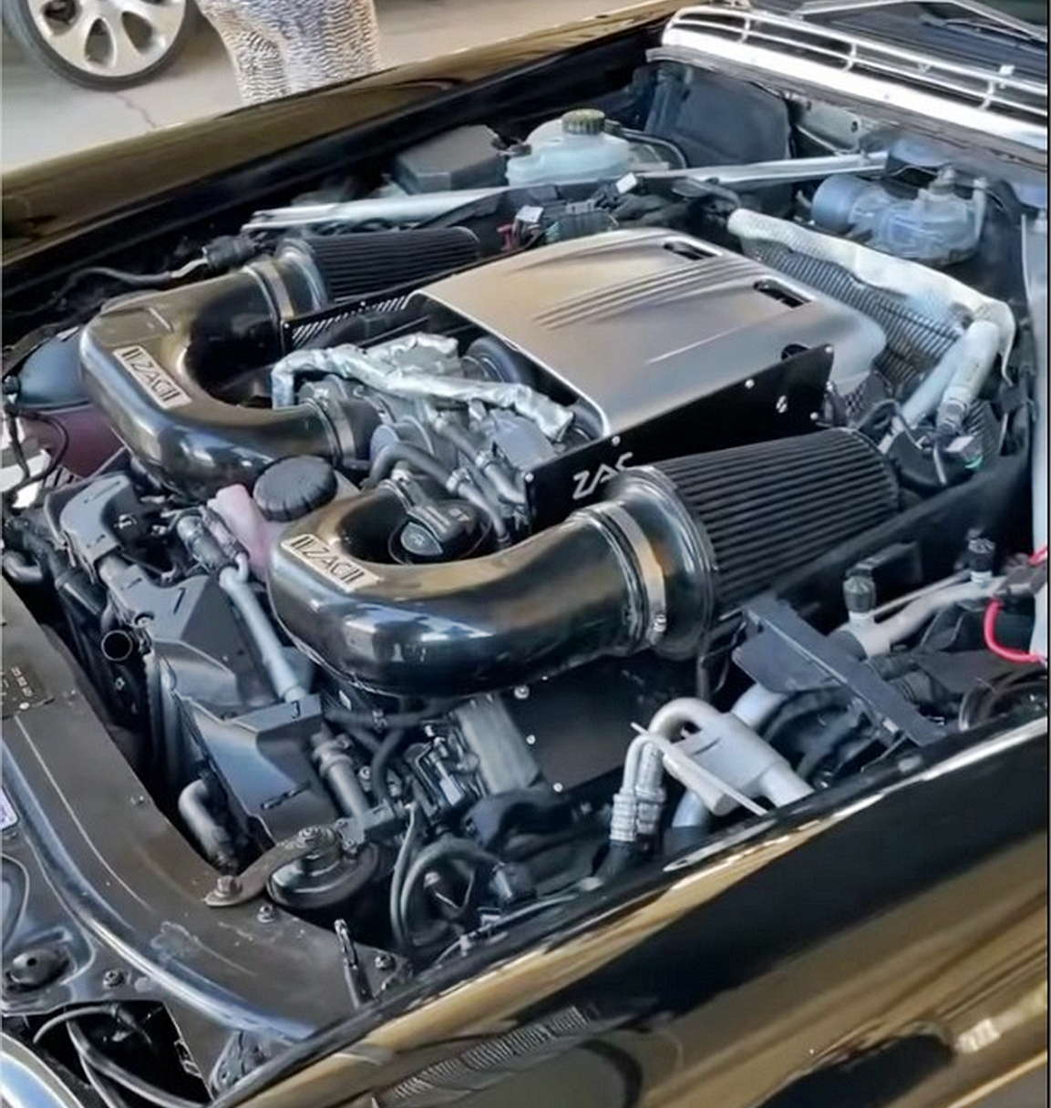 Mercedes W108 Restomod 7