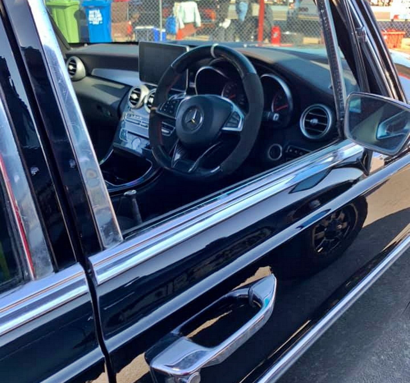 Mercedes W108 Restomod 8