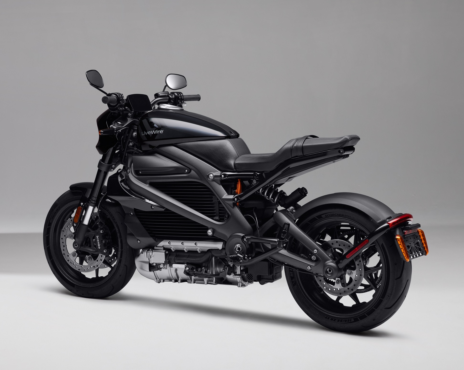 Livewire 2021 Blk 002