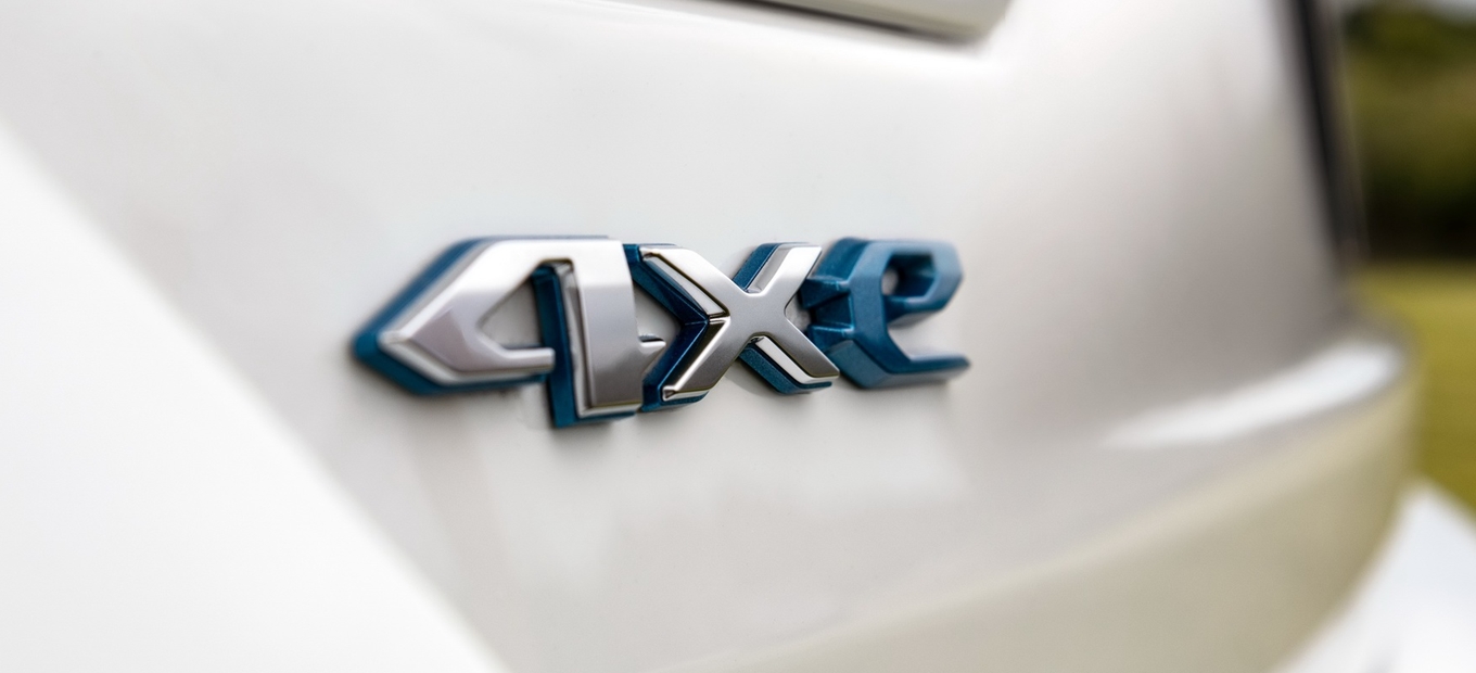 Sigla 4xe indica os modelos híbridos da Jeep