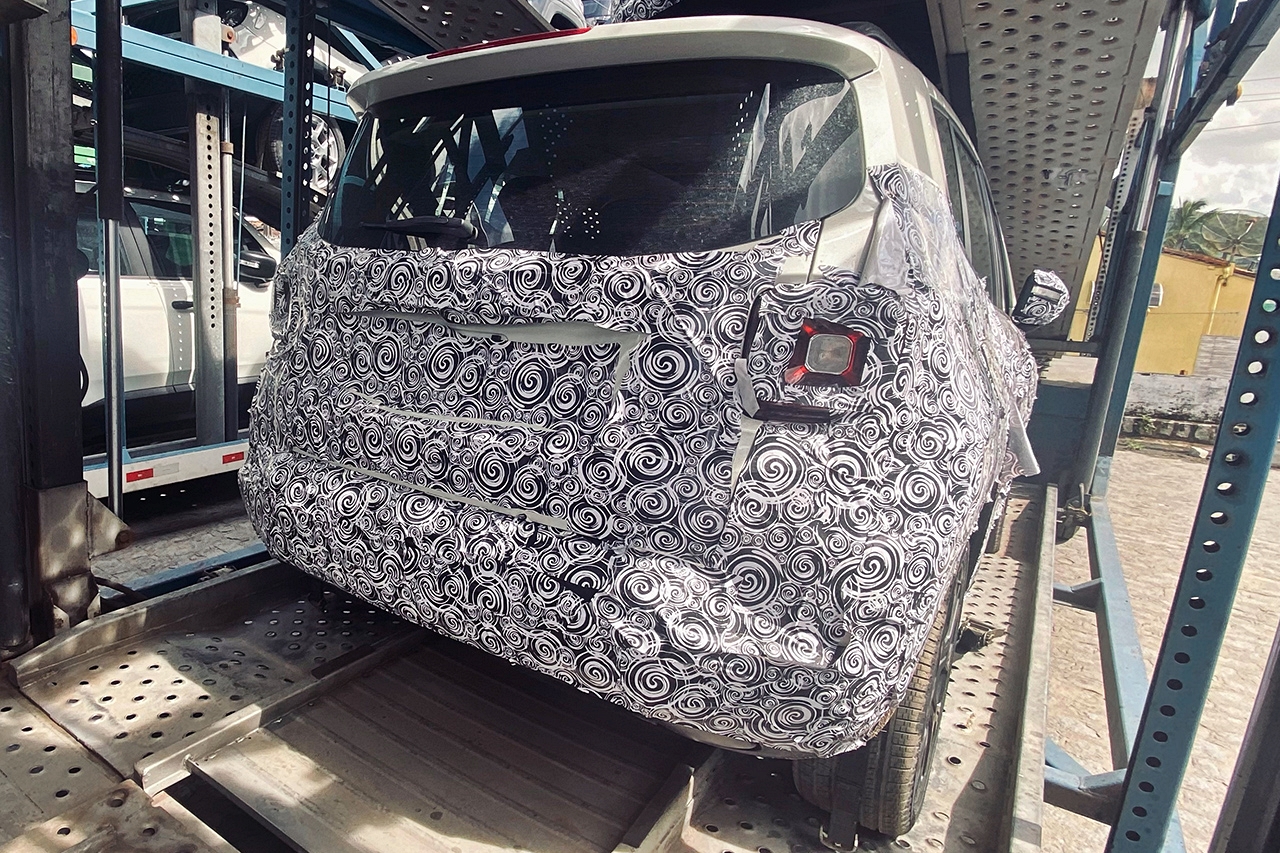 Flagra Novo Jeep Renegade (5)