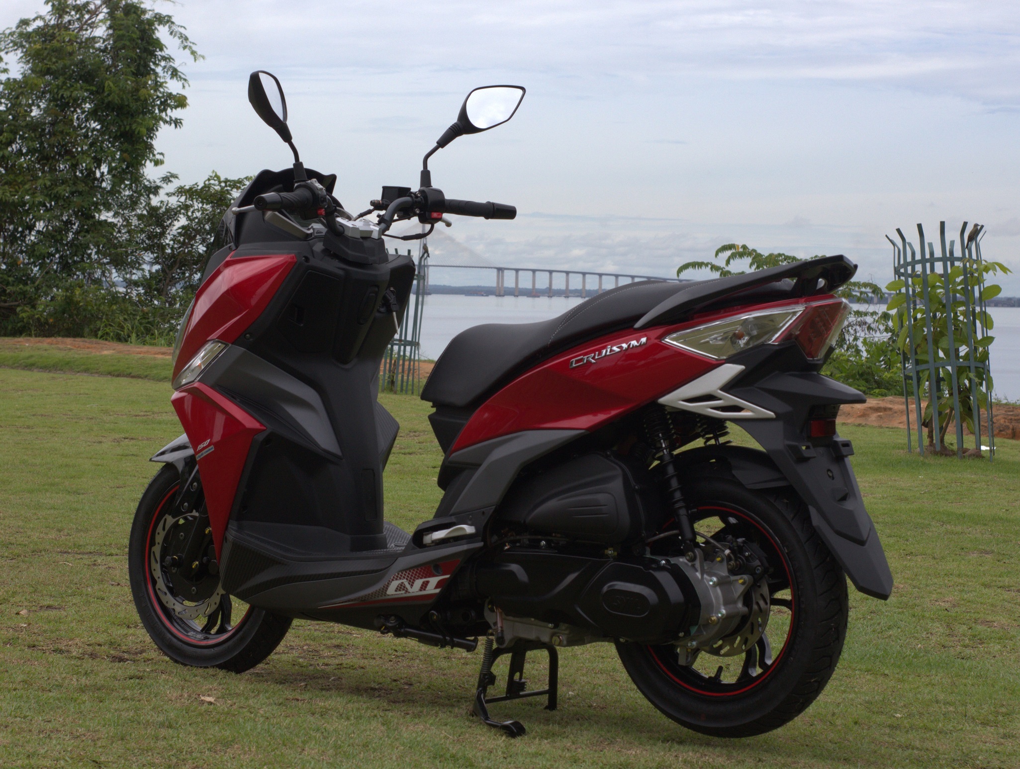 Dafra Cruisym 150 (1)