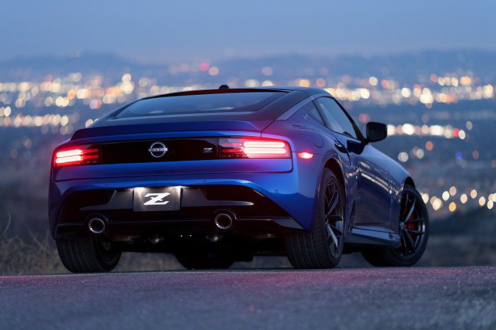 Nissan Z Traseira