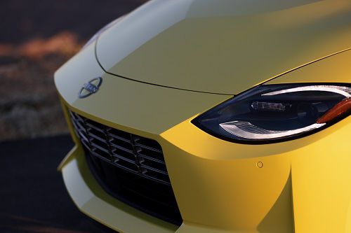 Nissan Z Amarelo Frente