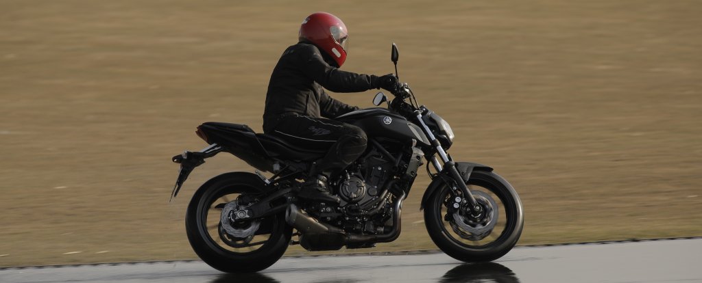 1. Pirelli Diablo Rosso Iv Copia