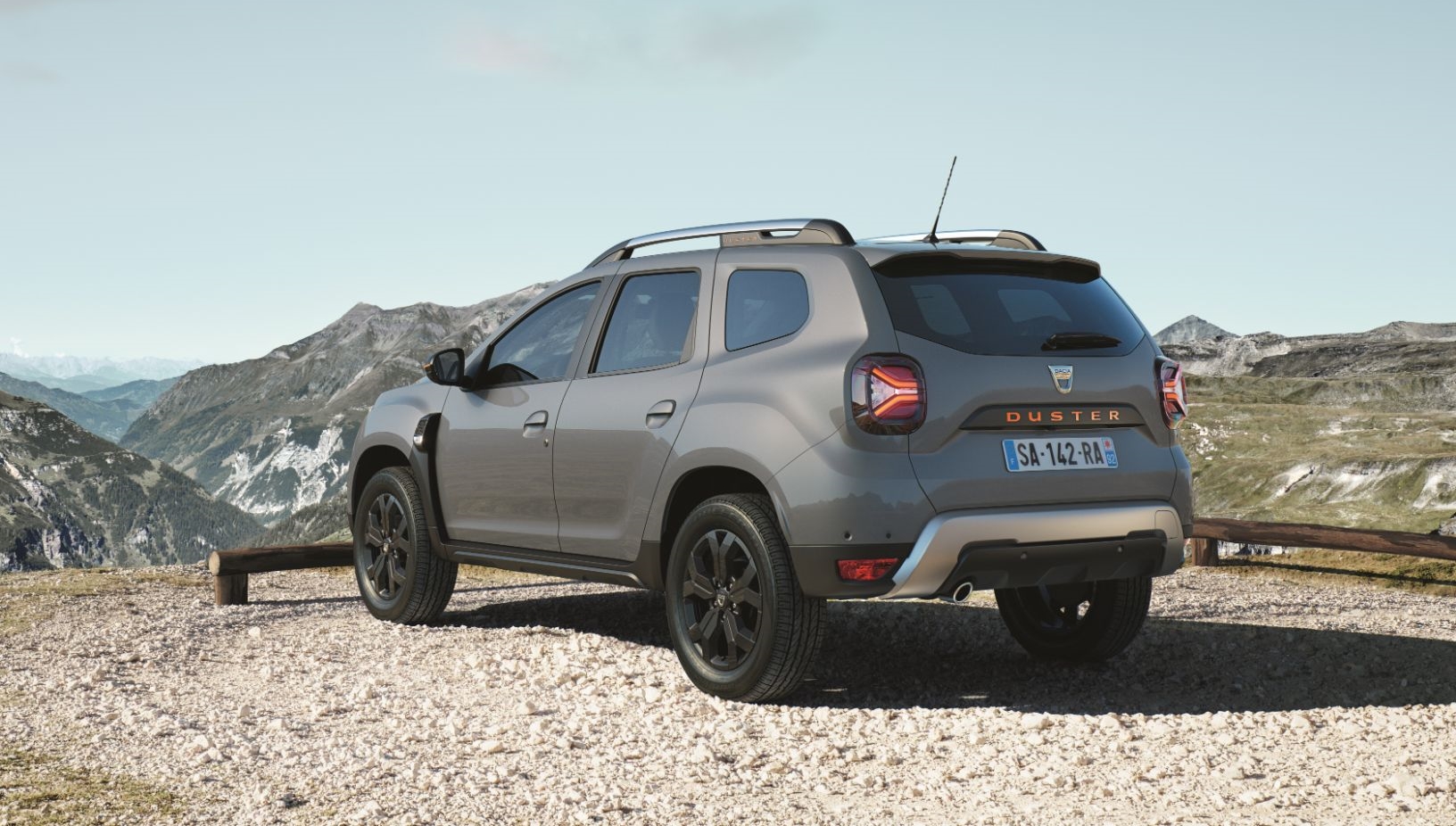 2021 New Dacia Duster Extreme 22