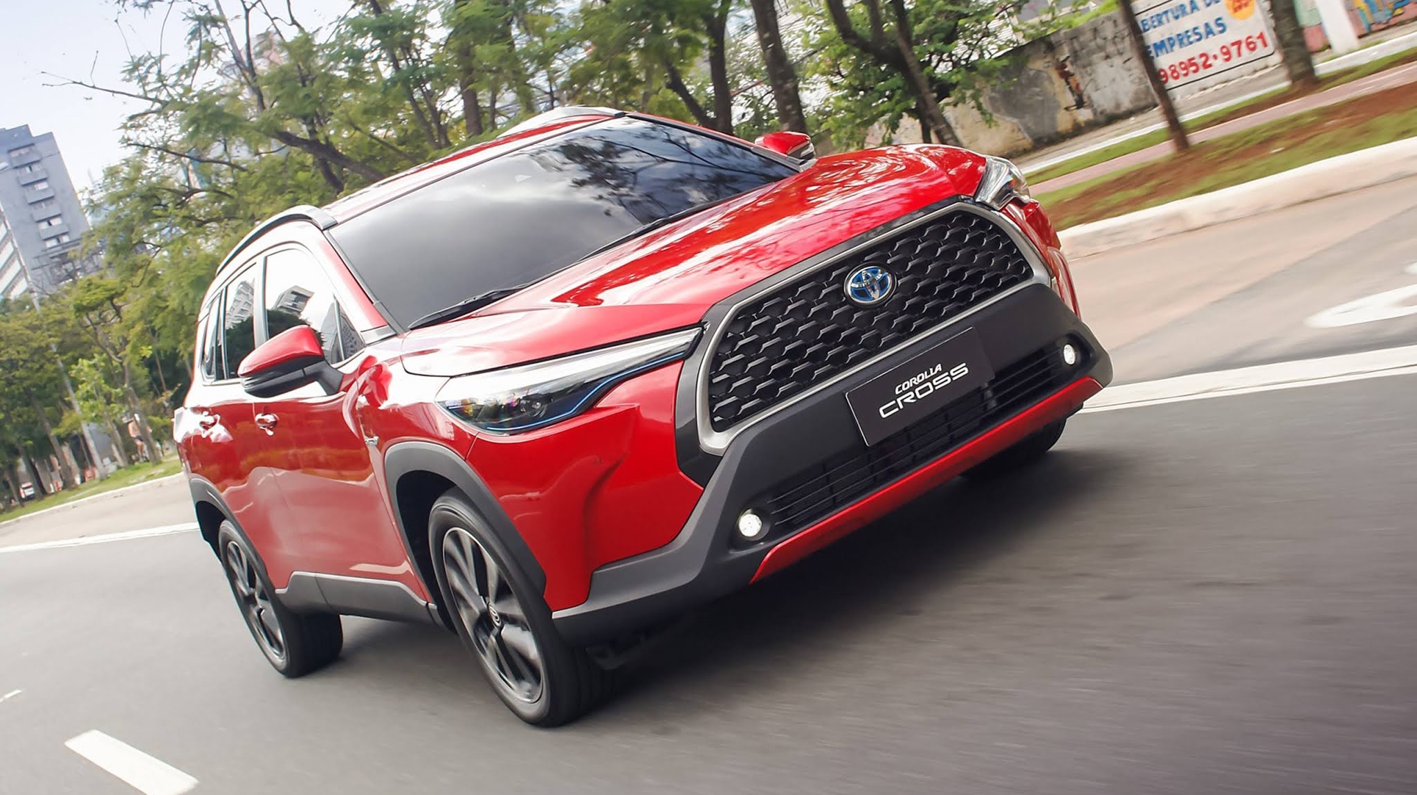 2. Toyota Corolla Cross Hybrid 2022